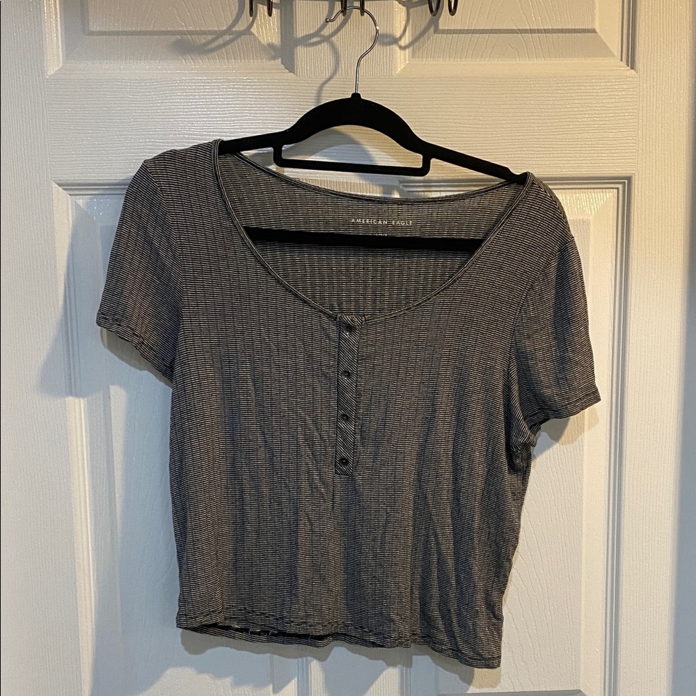 American eagle large crop top